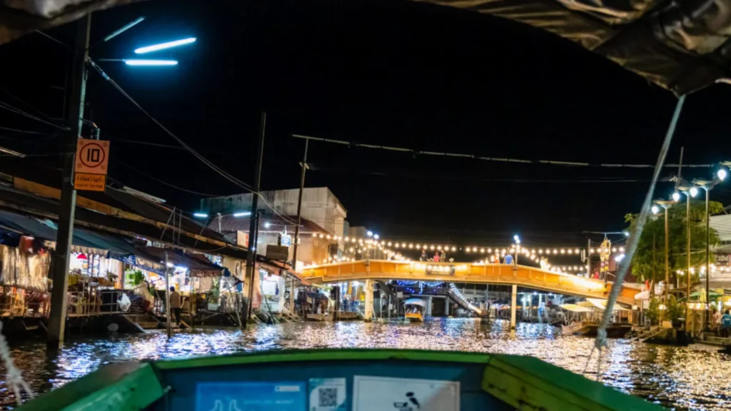 Amphawa Floating Market at Night