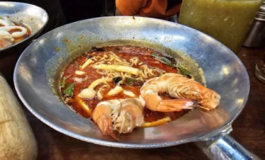 Tom Yum Goong - hot and sour shrimp